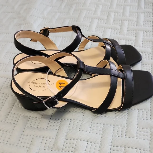 Life Stride Black Strappy Sandals - Picture 4 of 9
